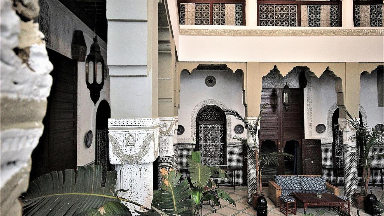 Riad Razane Fes Luaran gambar