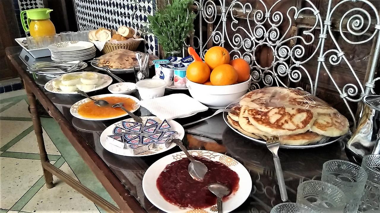 Riad Razane Fes Luaran gambar